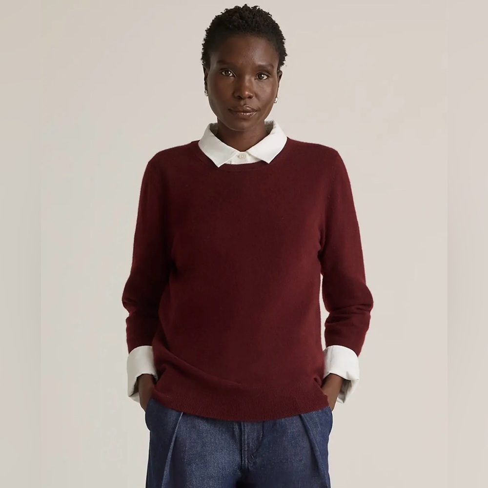 Quince Super Lux Mongolian Cashmere Crewneck
Sweater Burgundy - Picture 2 of 10